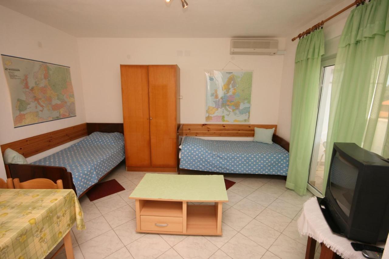 Apartments With Wifi Pula - 6987 Exterior photo